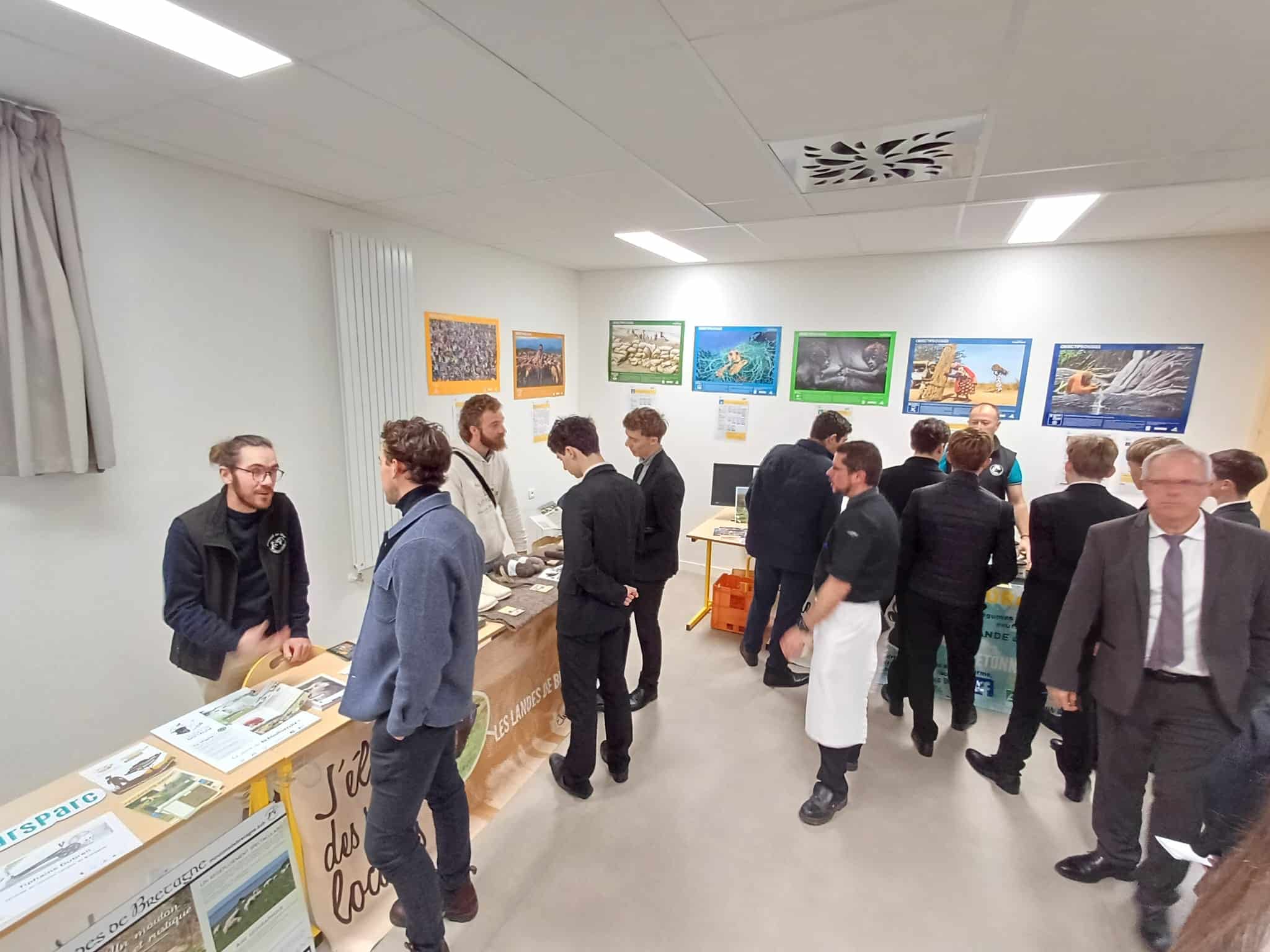 Rencontre avec des restaurateurs et des jeunes du lycée hôtelier Ste Anne à St Nazaire